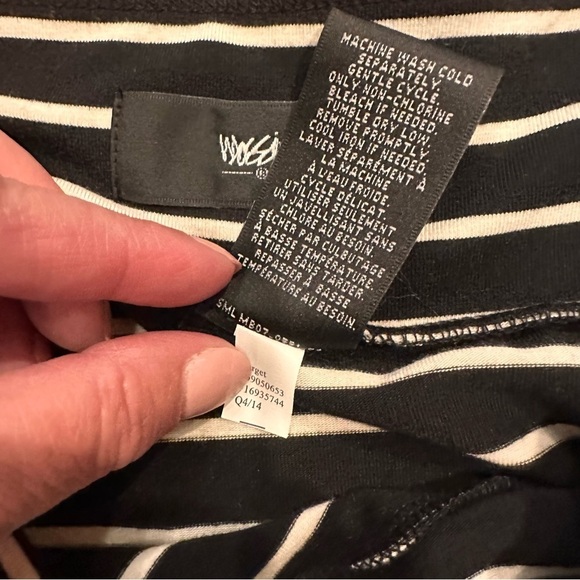 NEW NWT Mossimo Women’s Black Breton Striped Maxi Skirt Side Slit Sz S Nautical - Picture 8 of 10